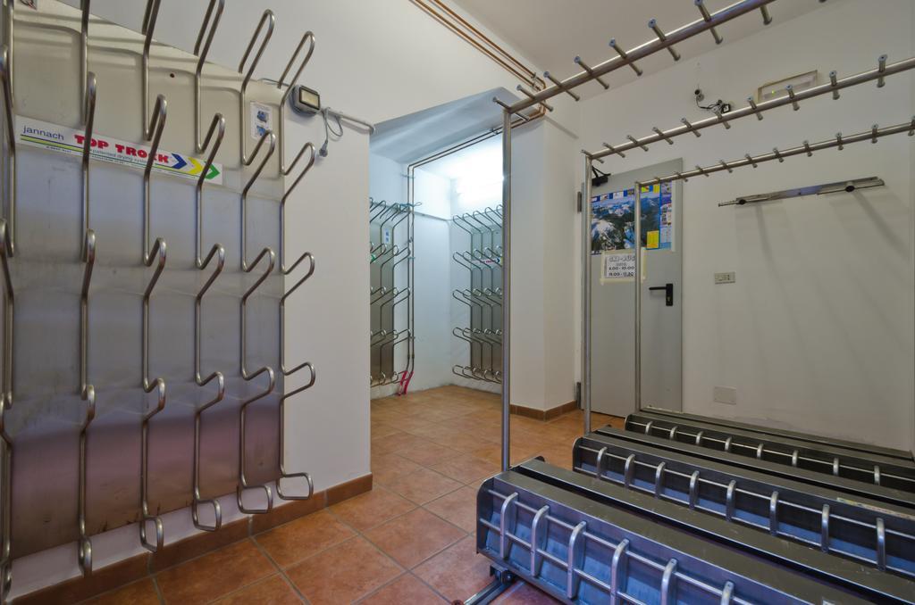 Hotel Pineta Relax Location Canazei